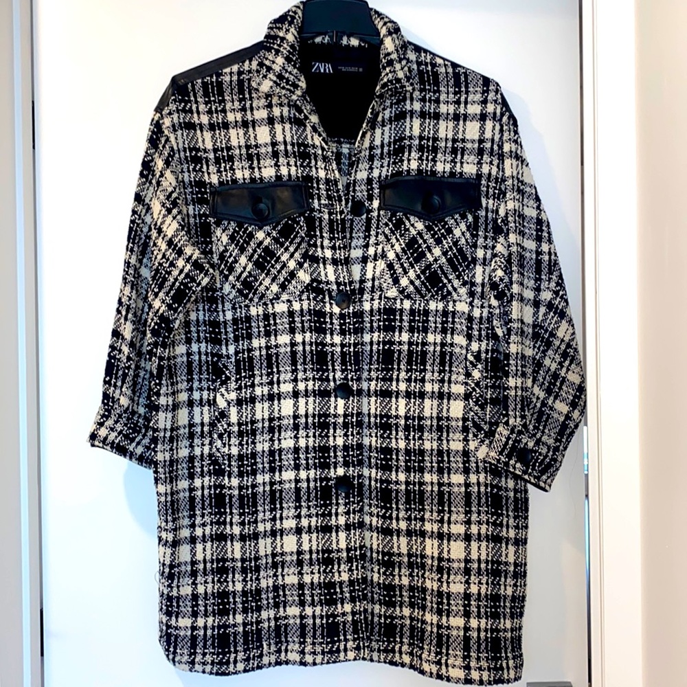 Woman’s jacket - Picture 3 of 4
